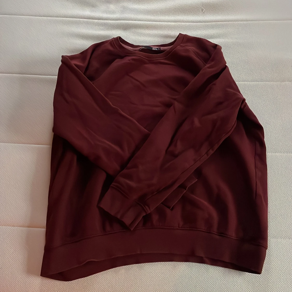 Vinröd tröja från Lager 157