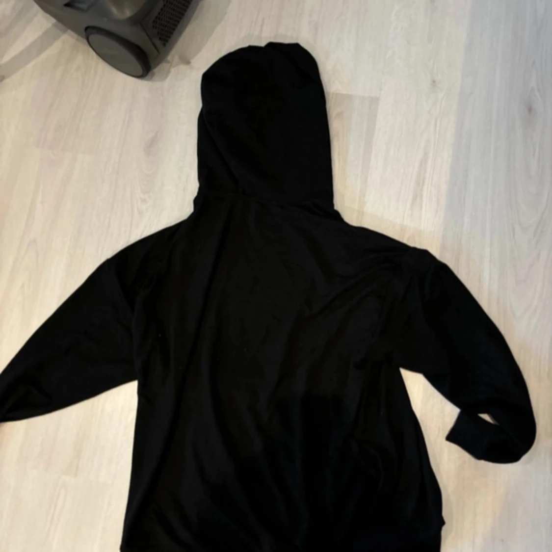 Svart hoodie från Calvin Klein - 91