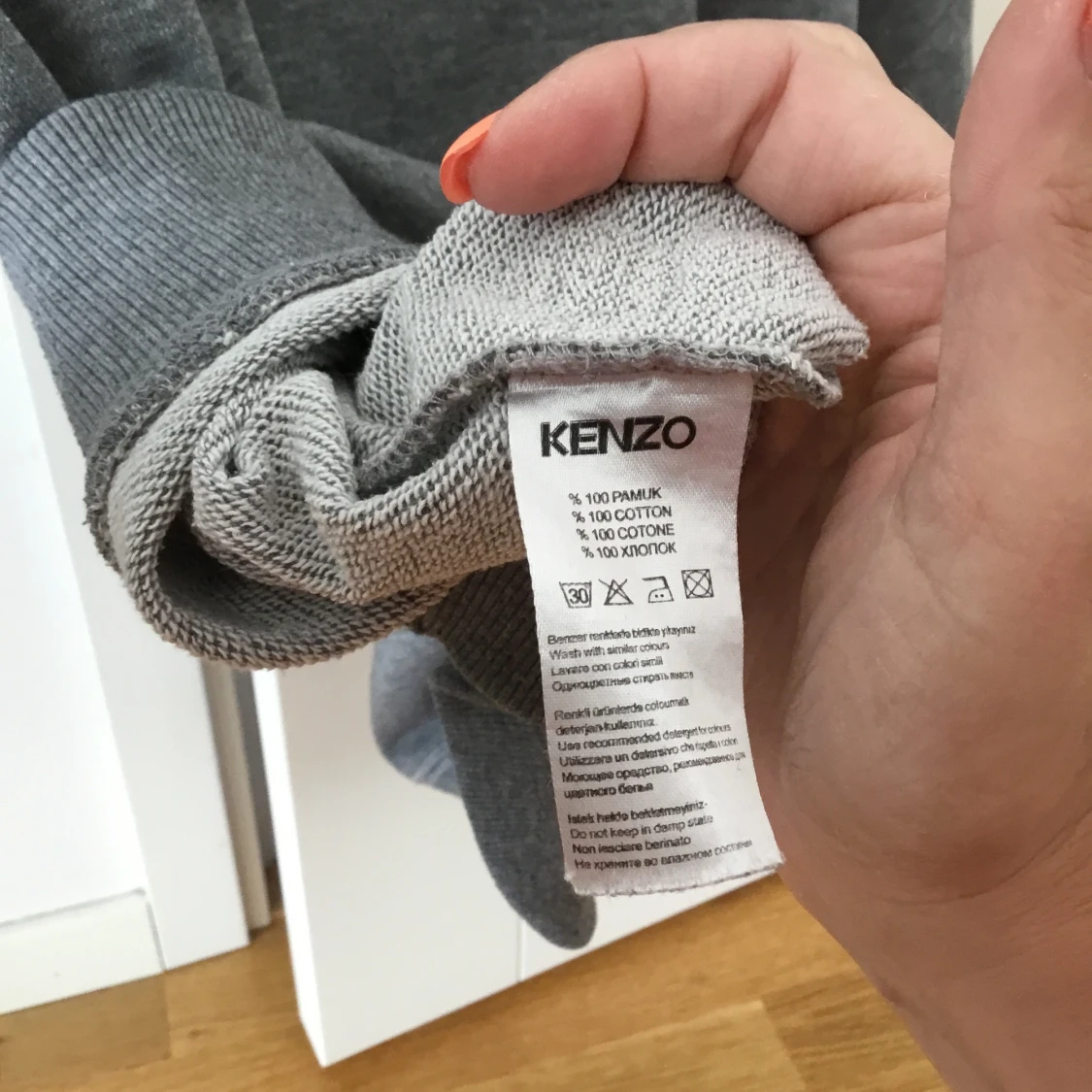 Grå sweatshirt från Kenzo med tigerbroderi - 93