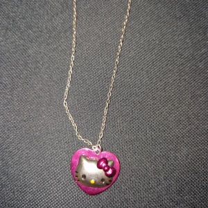 Hello kittt halsband  - Gulligt hello kitty halsband i bra skick 
