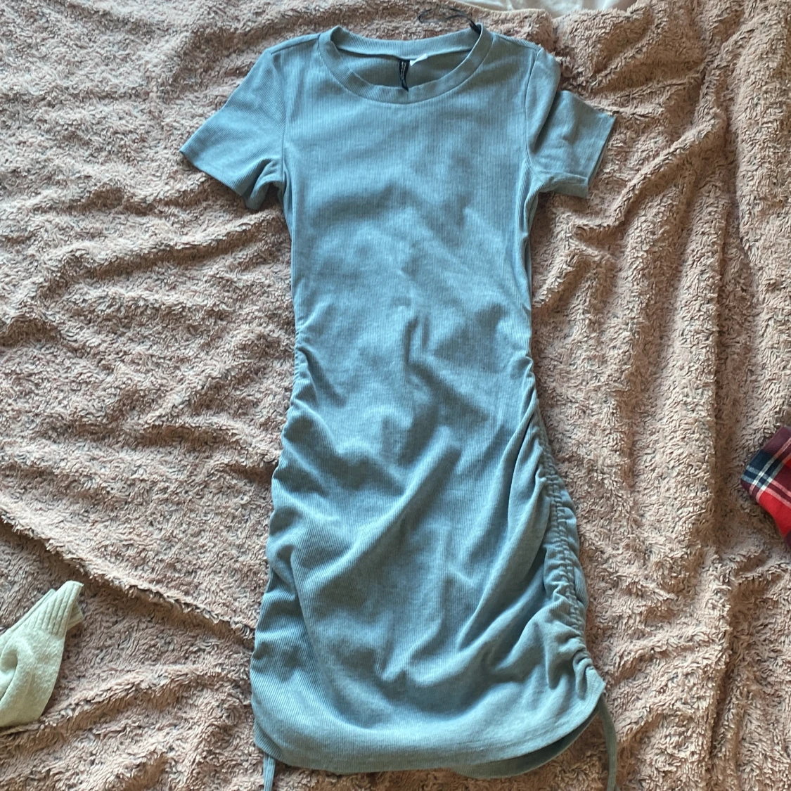 Säljer en klänning från HM i storlek Small.Använd ett fåtal gånger. Säljer pga för liten