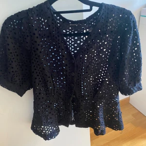 Blus - Fin blus som inte kommer till användning 🥰