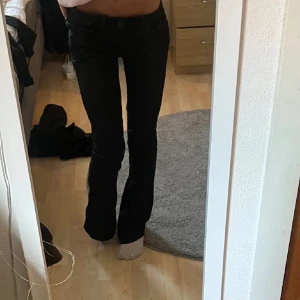Ltb jeans  - Säljer då de tyvärr inte kommer till användning💕 är i nyskick så de har inga defekter💕💕