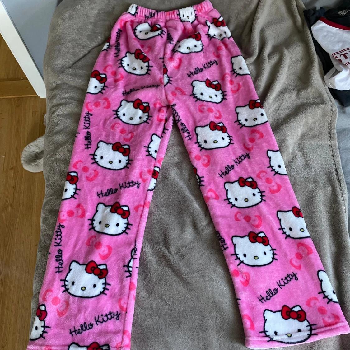 Hello Kitty mjukisbyxor