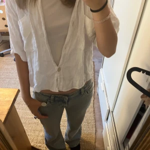 Zara blus - Fin zara blus, kommer inte till användning därför säljs den❤️ medela om ni skulle vilja ha fler bilder 