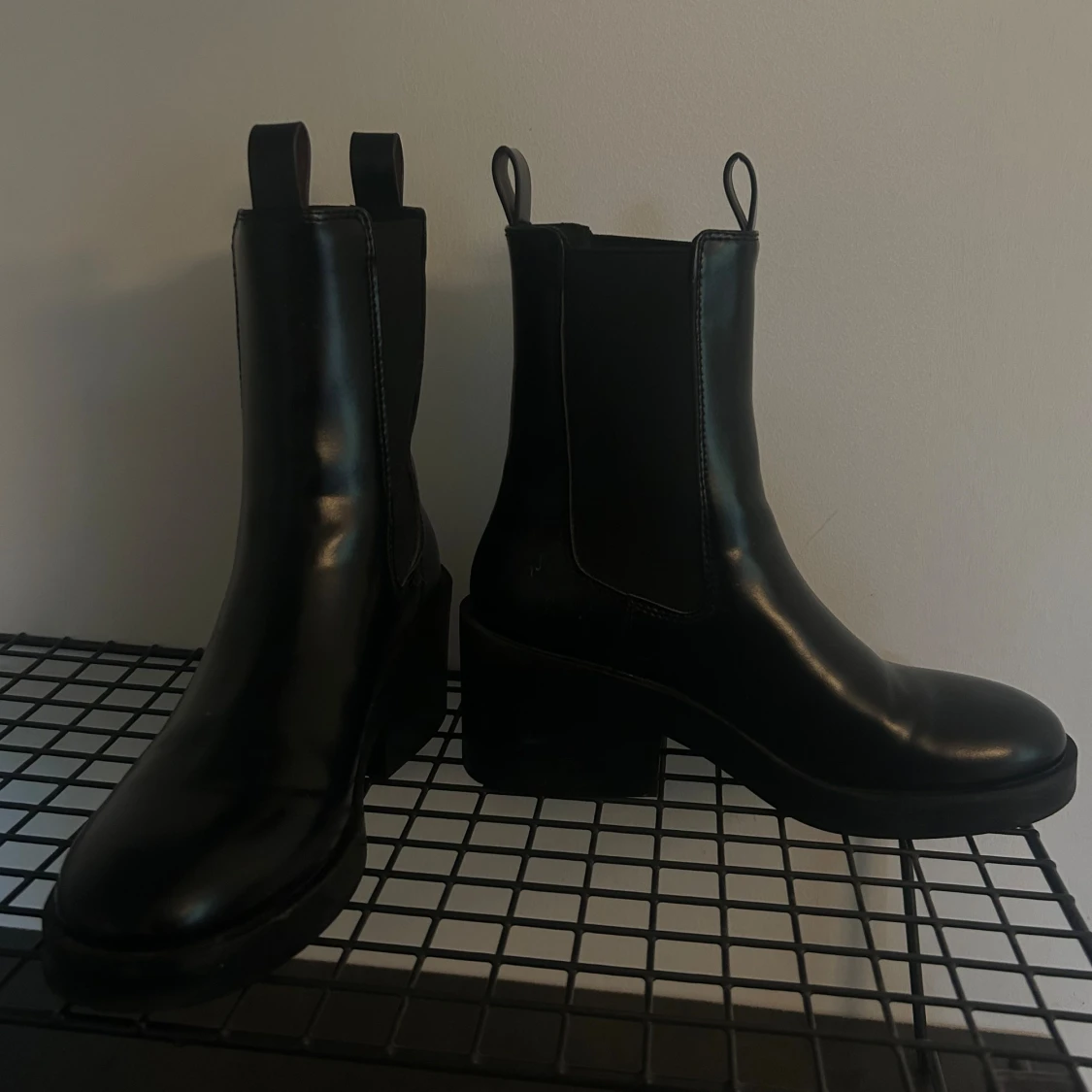 Svarta chelsea boots i skinn - 90