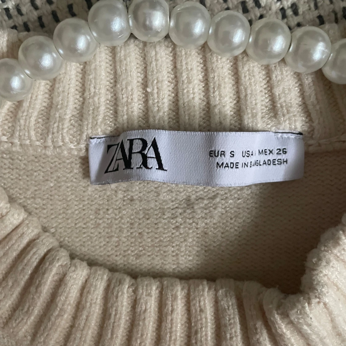 Stickad tröja  - 91