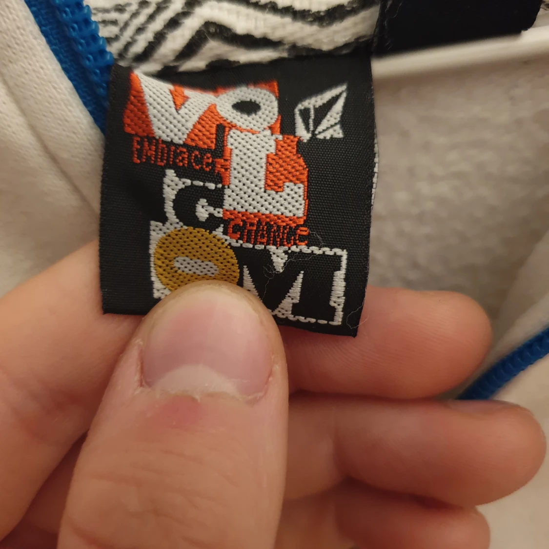 Y2k volcom skate zip up - 92