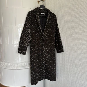 Kappa - Kappa i leopardmönster, använd fåtal gånger och i mycket fint skick! 🐆