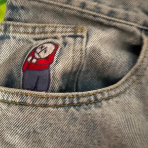 Big boy jeans - Big boy jeans i gott skick, storlek m passar s, färdig till 160-185 höjd.