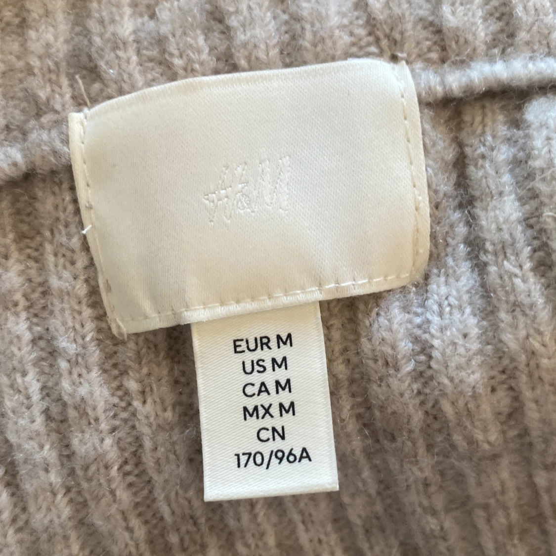 Off shoulder tröja - 90