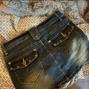 vintage skjørt💞 - xs/s selges da det ikke blir brukt sender til hele skandinavia💞