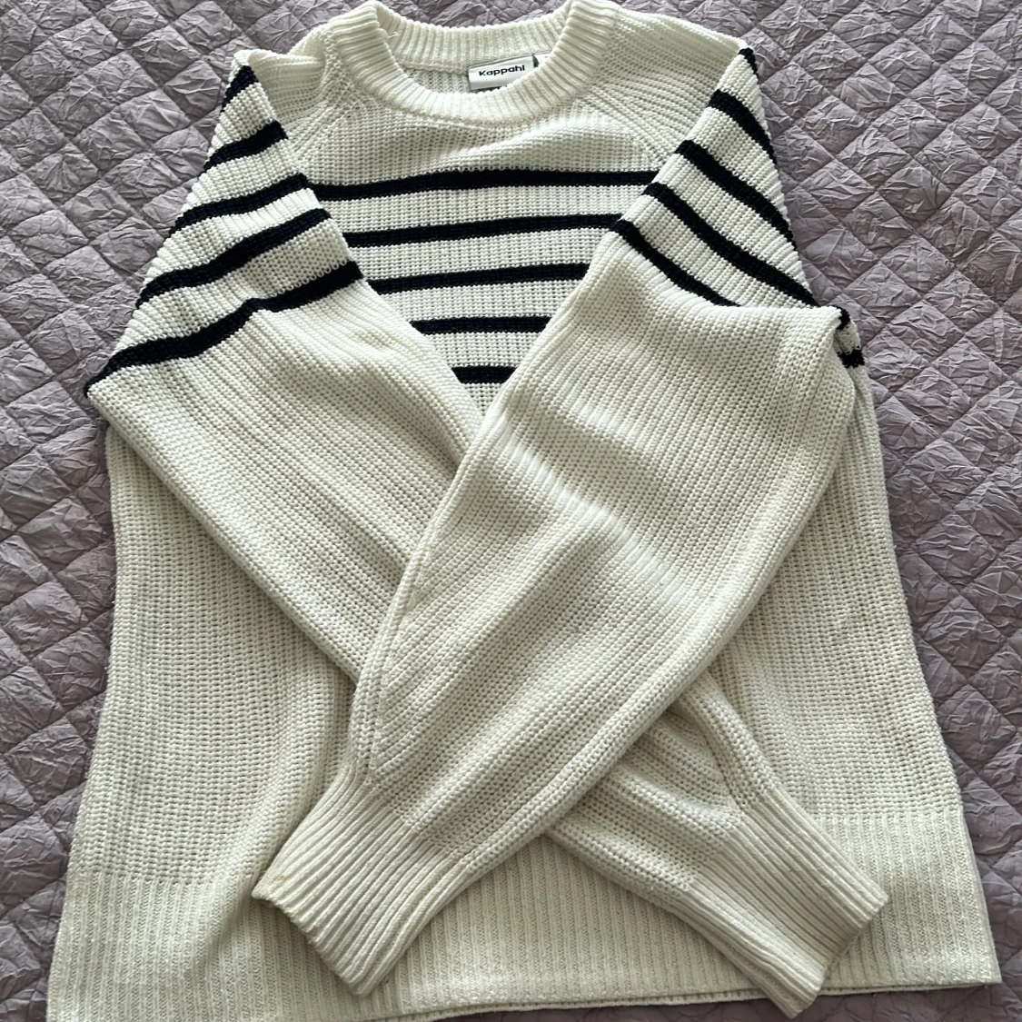 Stickad tröja  - 91