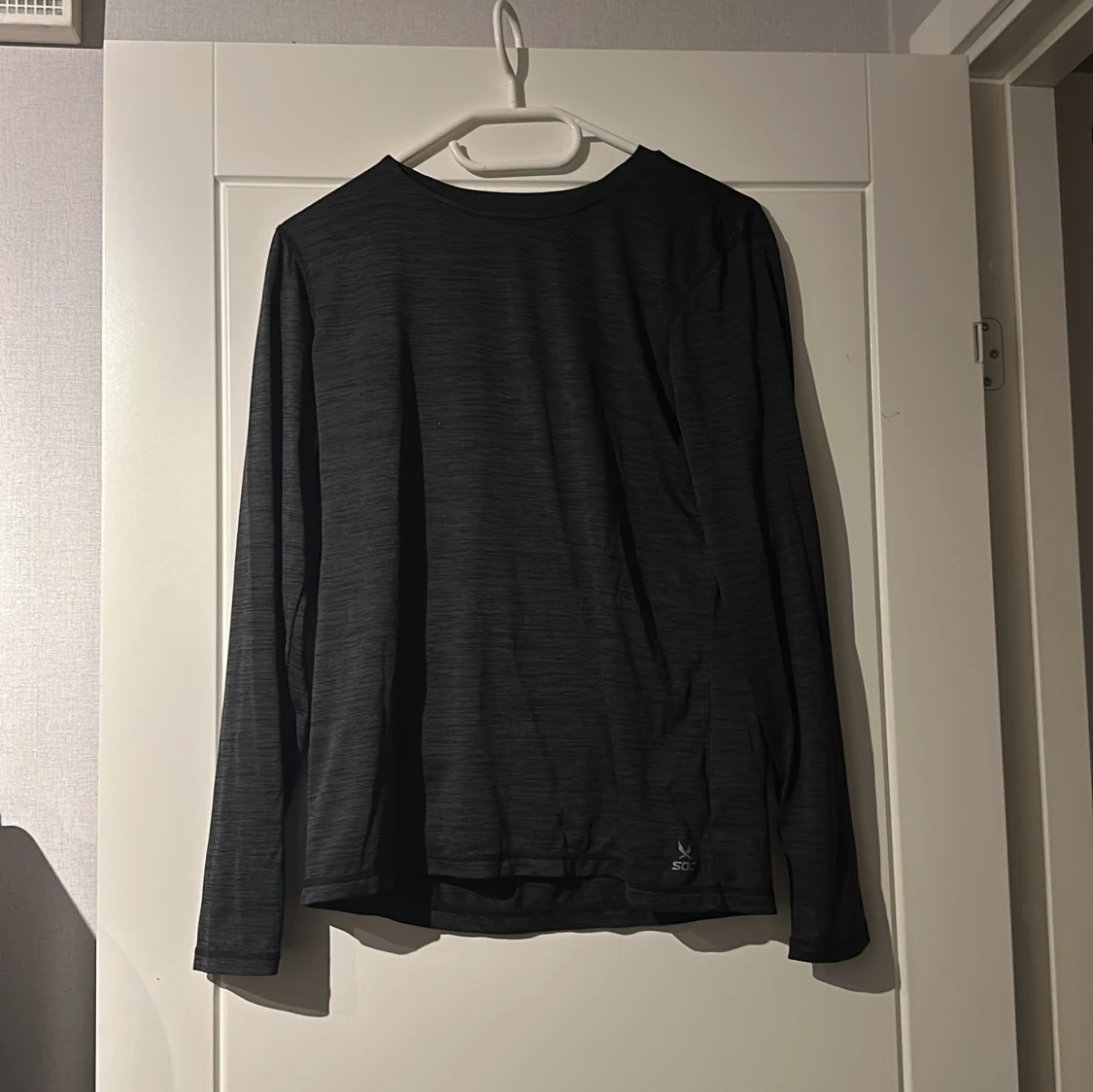 Långärmad träningströja (soc)