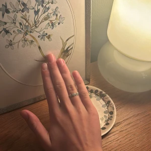 Brandy ring - Älskar💗 Som ny Köp något annat i min shop så blir frakten billigare😘