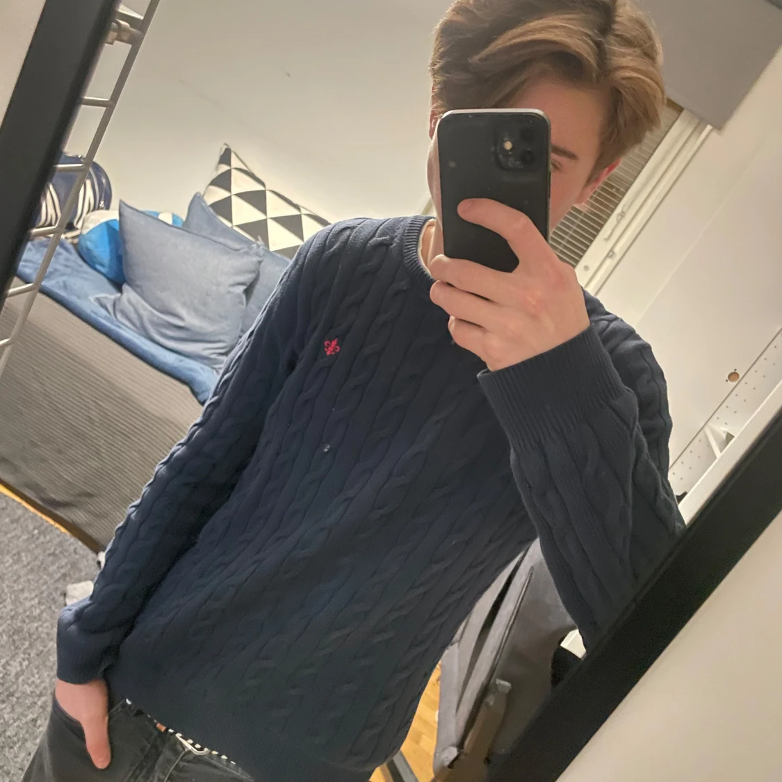 Kabelstickad tröja från morris