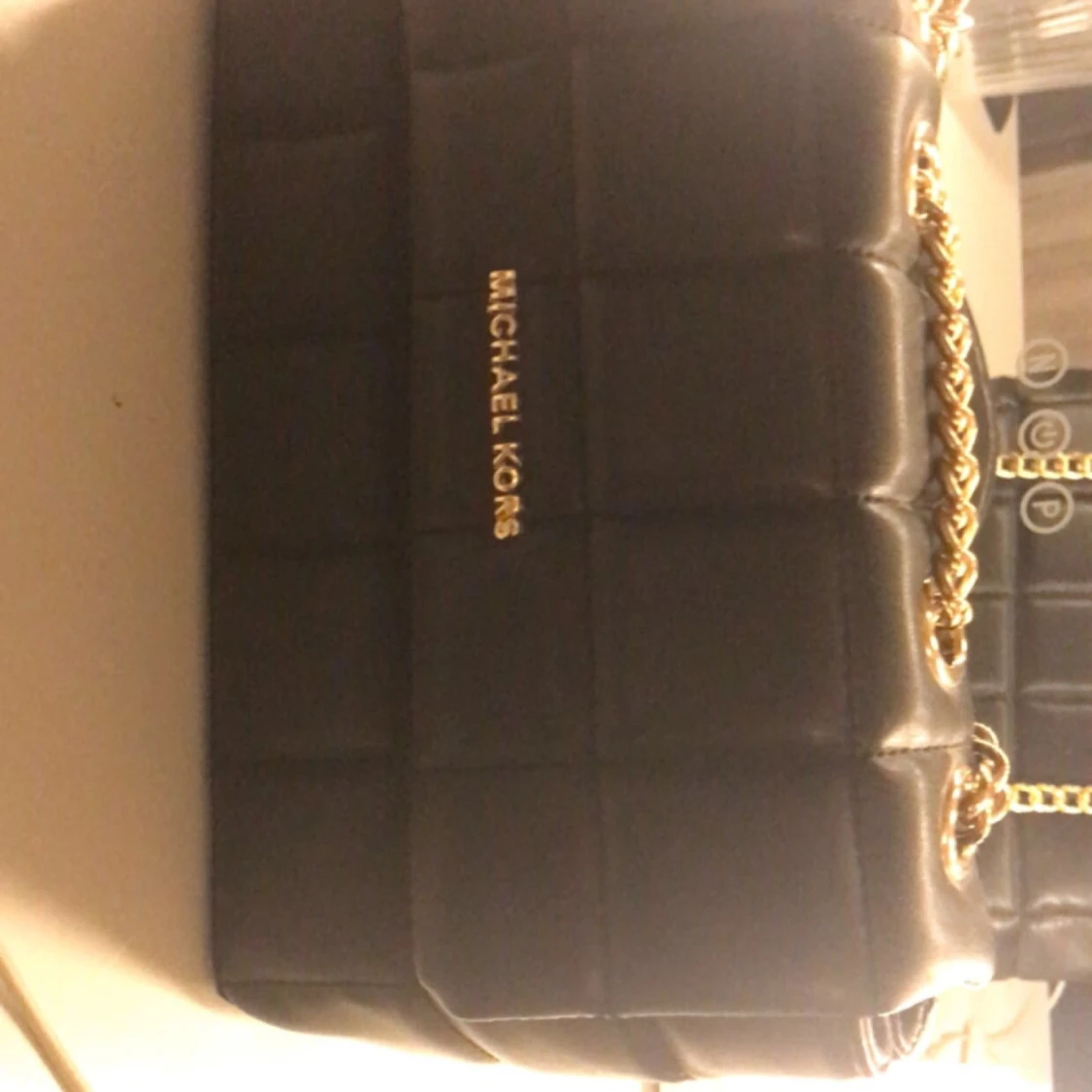 Svart quiltad axelväska från Michael Kors - 23