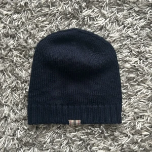 Burberry mössa - Burberry mössa | skick 7/10 | one size | mitt pris 300