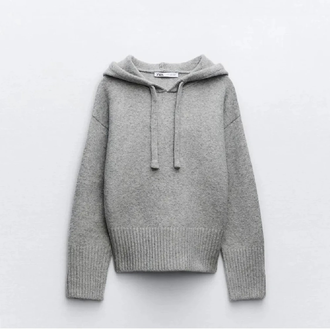 Grå hoodie från Zara