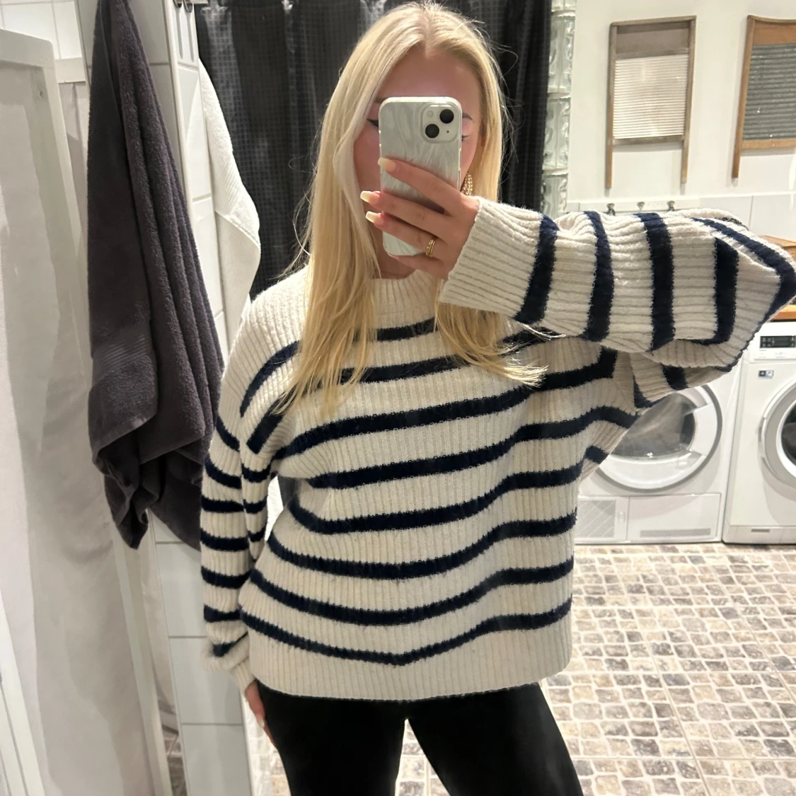 Randig stickad tröja - 90