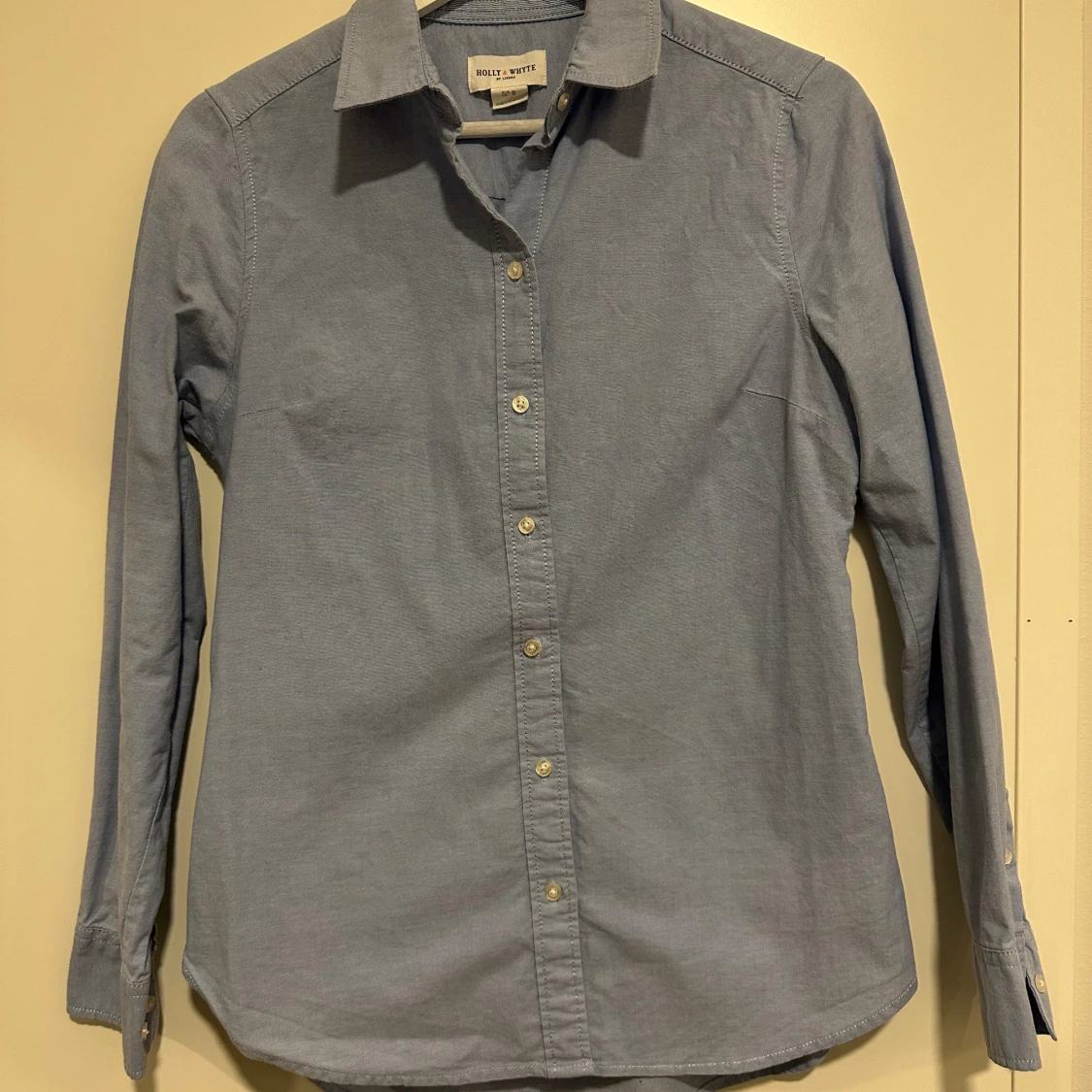Blå skjorta från Holly & Whyte - 90