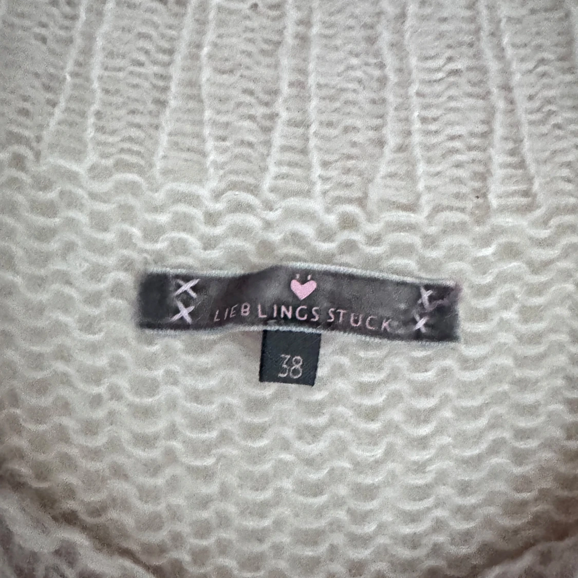 Ljusrosa stickad tröja från Lieblingsstück - 91