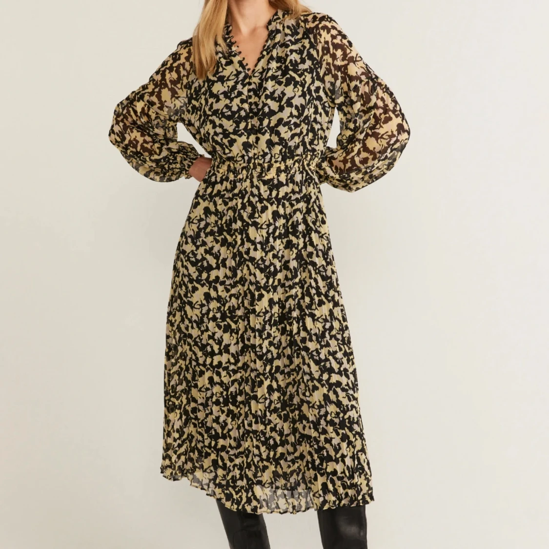 Mönstrad klänning från Stockh LM