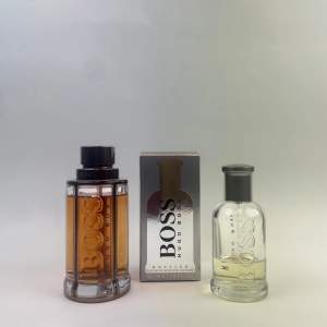 Upplev en exklusiv duo med Boss Bottled EDT och Boss Private Accord (utgätt ur butik!) två eleganta och maskulina dofter perfekta for dig som vill kanna dig stilren och sjalvsaker varje dag.  Priser: ✨2 x 3 ml - 100 kr  ✨2 x 5 ml - 130 kr  Passa pà att testa dessa populära dofter i mindre storlekar ! Bestall enkelt via DM eller Plick redan i dag! 🌟