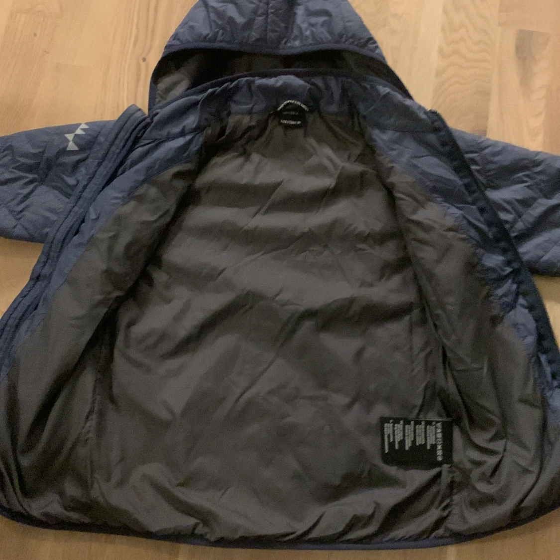 Dunjacka Isbjörn - 92