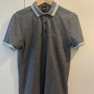 Hugo boss pike - Storlek S, i väldigt fint skick 