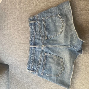 Shorts - Ljusblåa shorts