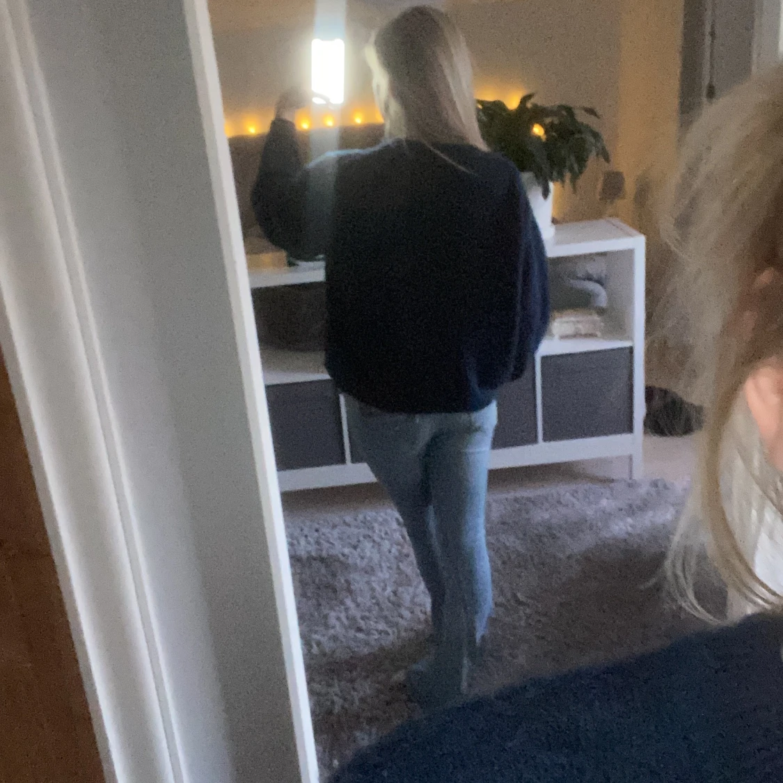 Mörkblå stickad tröja från H&M - 90