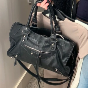 Väska  - Fin väska 🩷