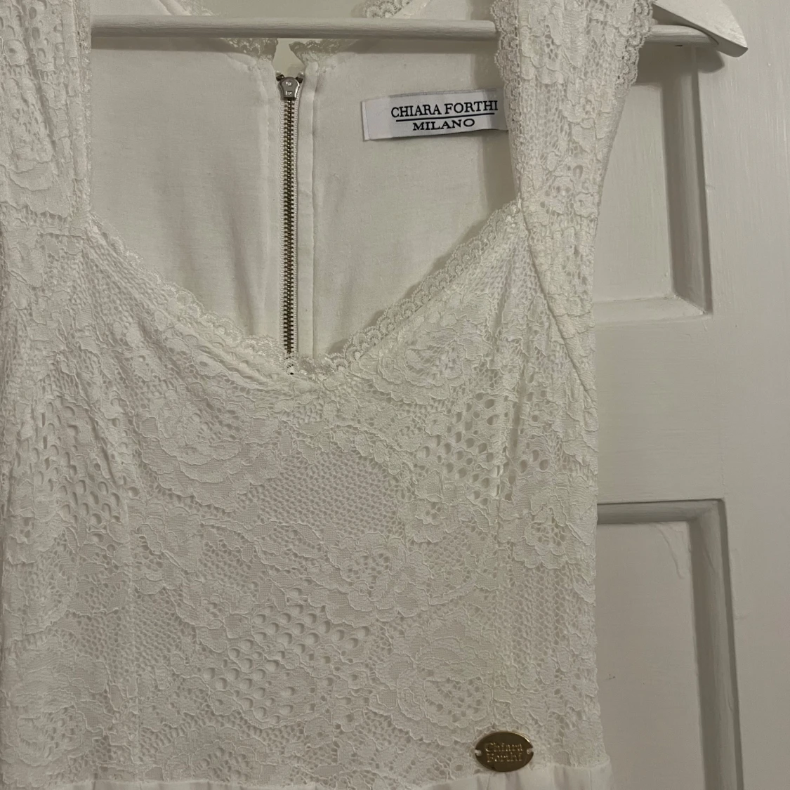 Vit spetsklänning från Chiara Forthi - 3