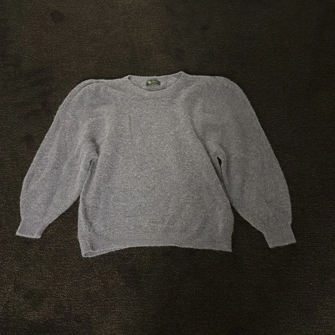 Grå tröja från GG Luxe