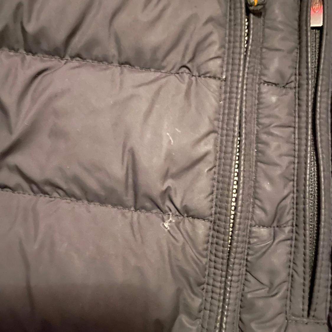 Svart dunväst från Parajumpers - 3