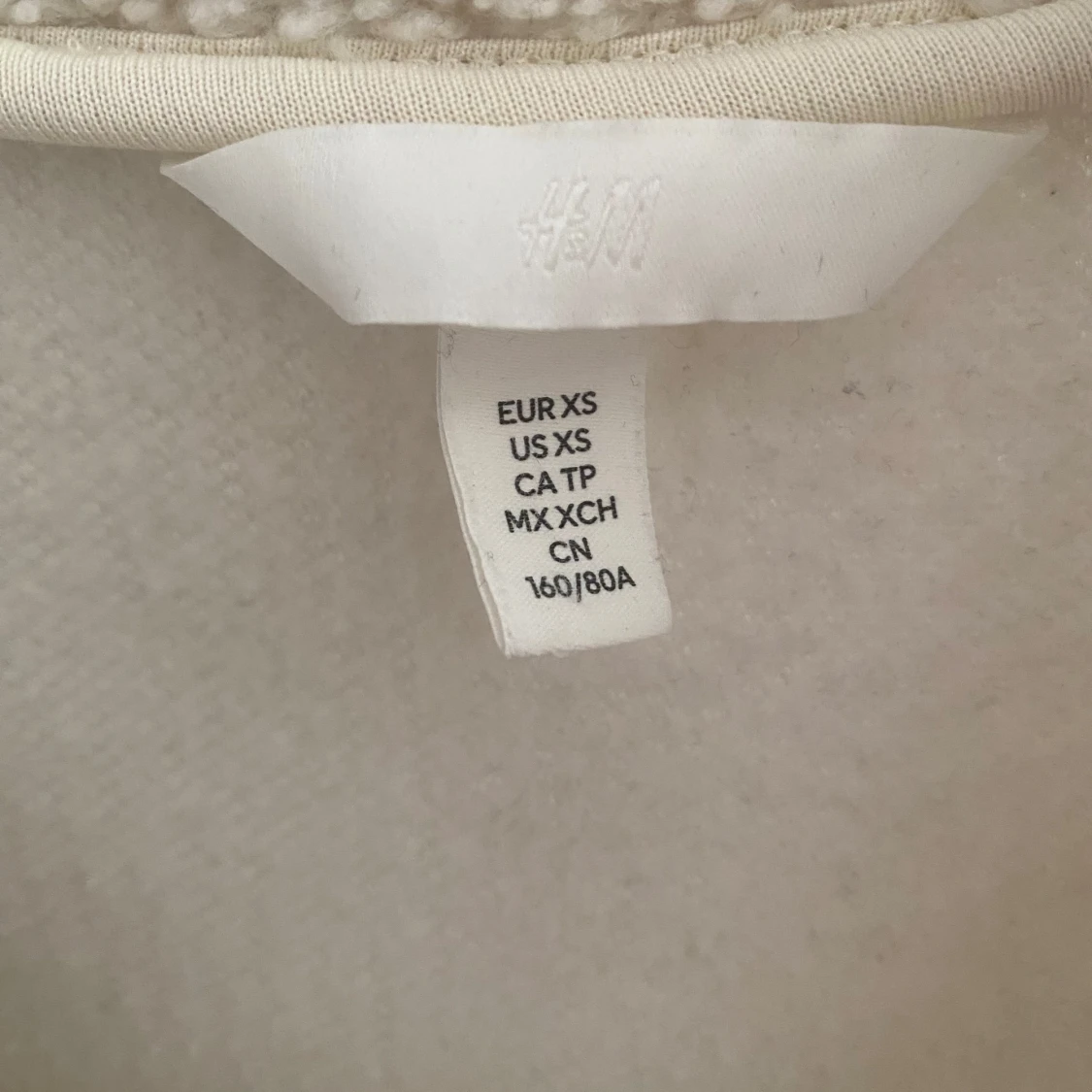 Vit teddyjacka från H&M - 2