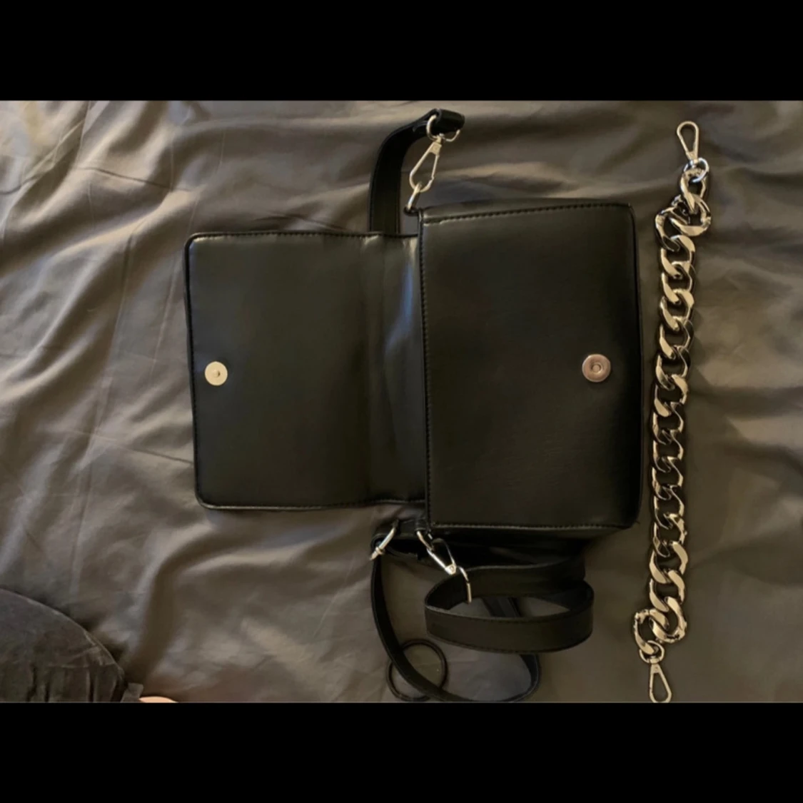 Svart axelväska - 3