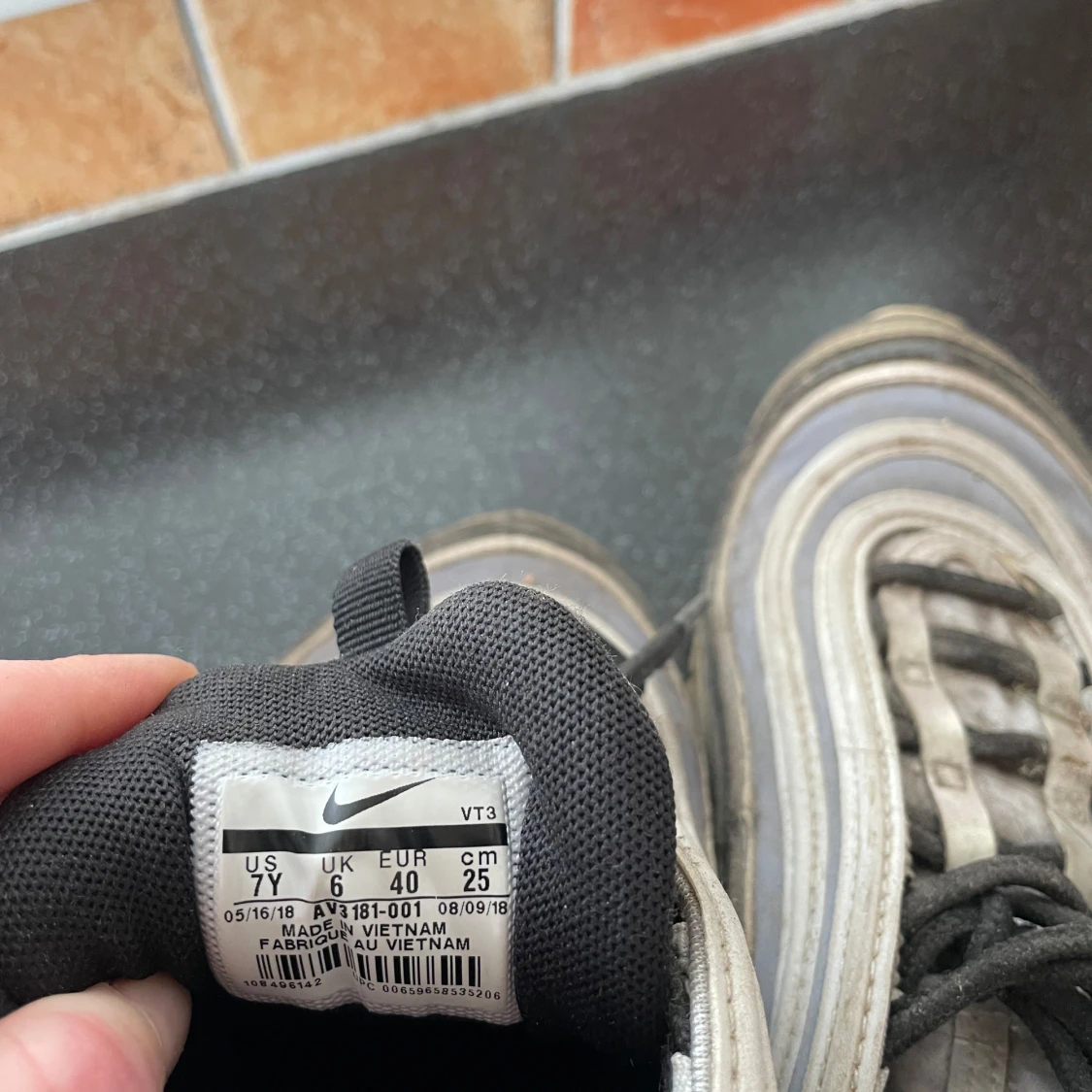 Nike Air Max sneakers i grå och silver - 4