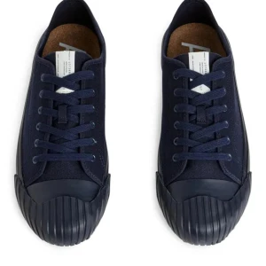 Arket sneakers  - Sneakers från Arket.  Storlek: 40 Material: Bomull Använd, men utan anmärkning.  Kommentar från säljaren: Använda en gång.