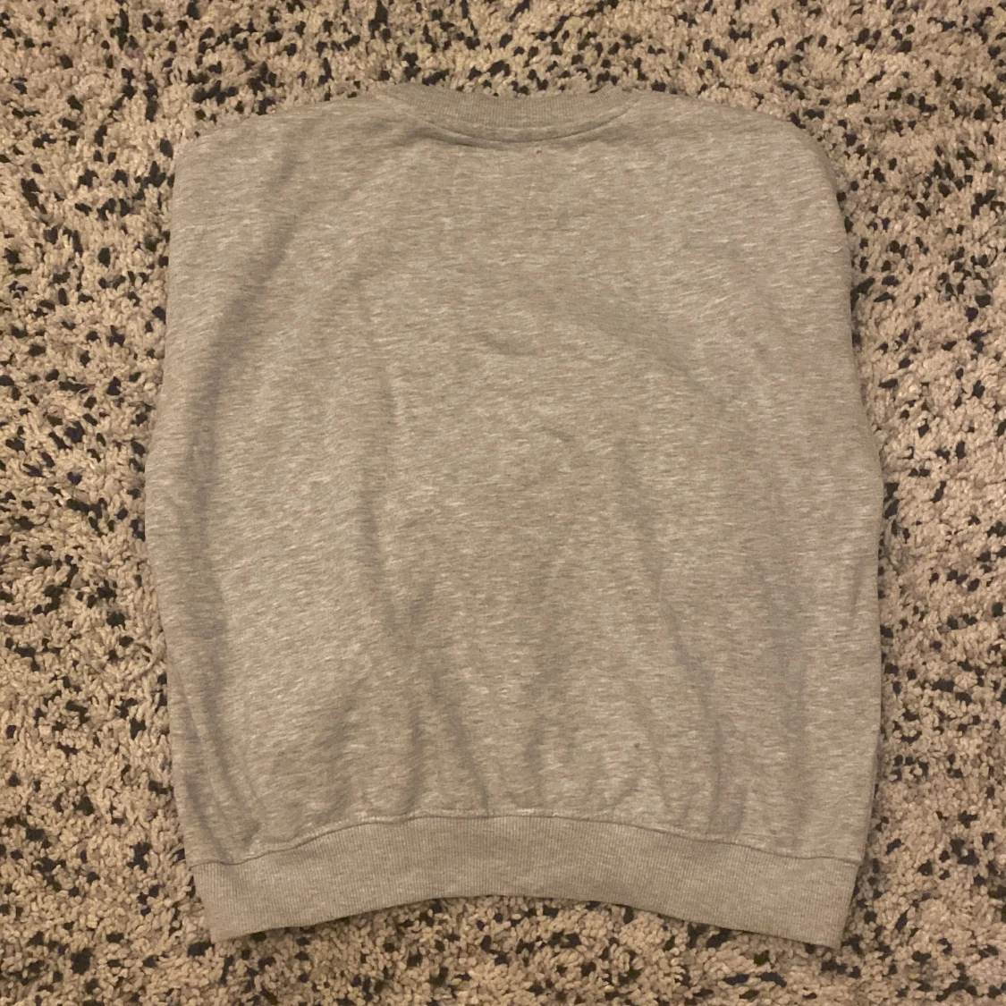 Basic grå sweatshirt - 90