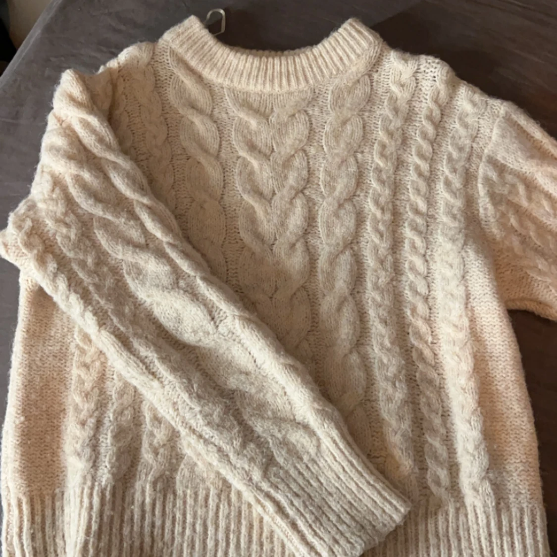 Stickad tröja