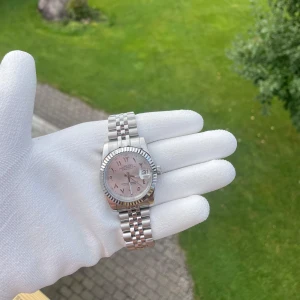 SEIKO ”Silver Arabic” MOD - SEIKO ”Silver Arabic” MOD 36mm Unik arabisk urtavla Nh35 urverk Automatiskt Rostfritt stål Alla länkar ingår Riktigt fet klocka!