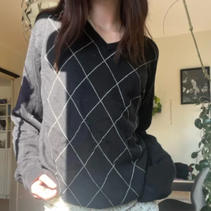 mysig tröja - jättefin tröja från mywear! perfekt till hösten💕 bra skick, säljer då jag inte använder den💕