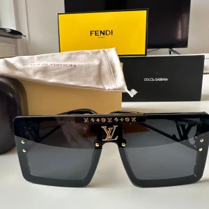 Louis Vuitton sunglasses  - Never used before,  fast shipping 