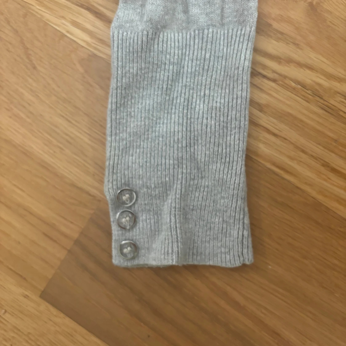 Ljusgrå kofta  - 90