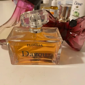 Parfymer - Säljer dessa tre tillsammans för 300kr!