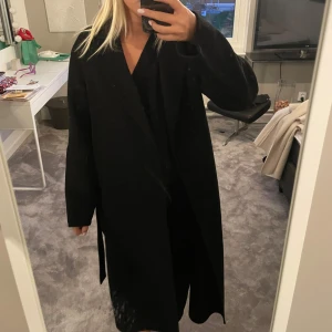 Kappa - Snygg kappa från zara, kommer inte till användning längre💞