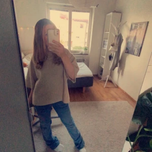 Stickad tröja - En jätte mysig tröja/hoodie  Från: lager 157  Storlek: S 