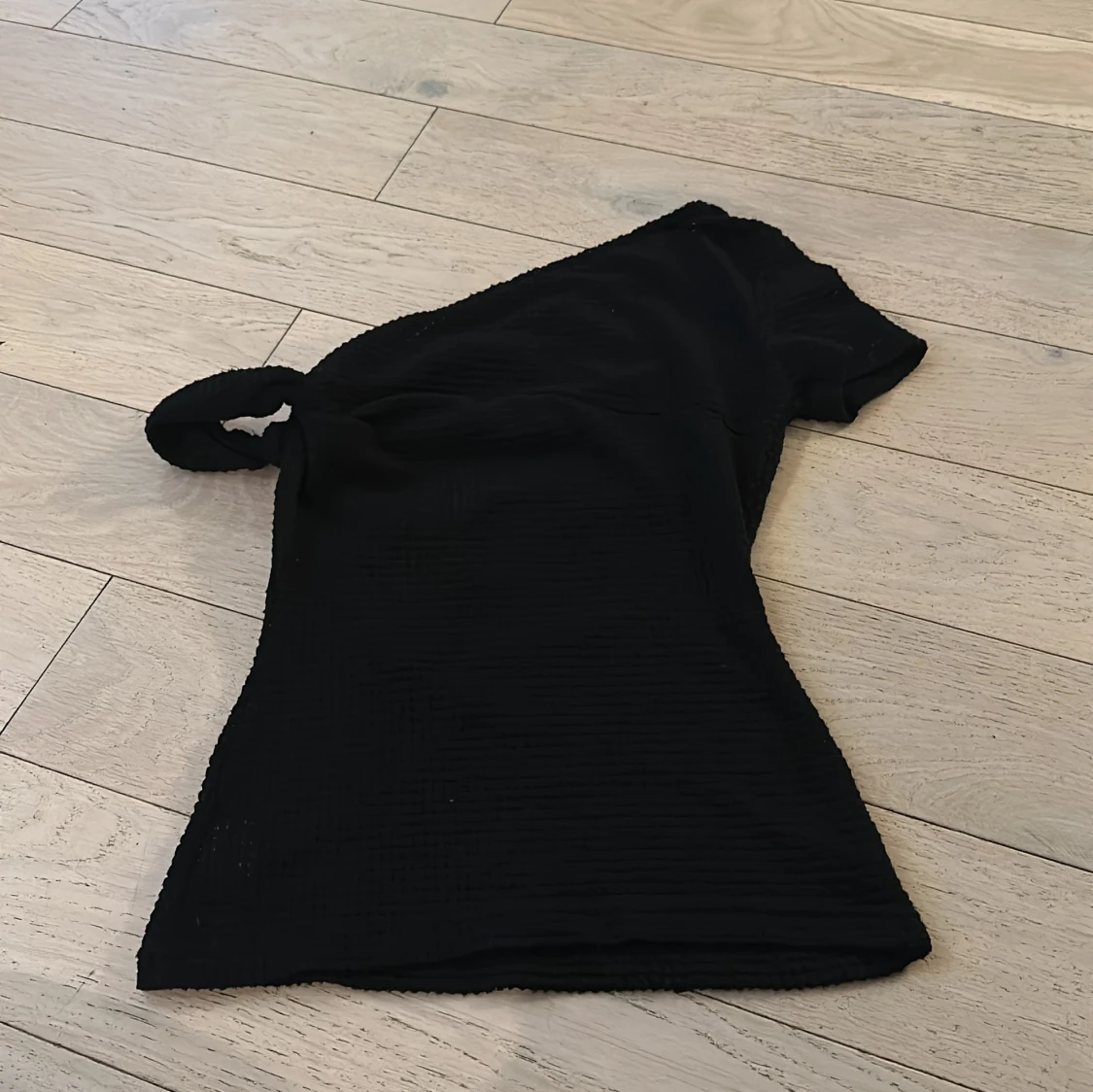 One shoulder blus svart 